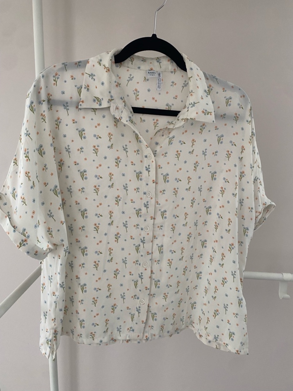 Simons Twik Cream Blouse with Blue and Peach Floral Print